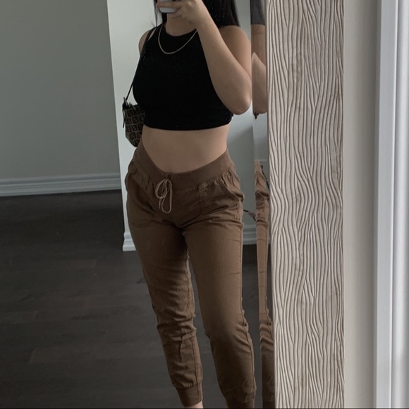 tan cargo pants - Picture 2 of 2